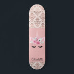 Personligen Skateboard för Unicorn Pin Damask<br><div class="desc">En söt enhörning på rosa och guld personlig med ditt namn.</div>