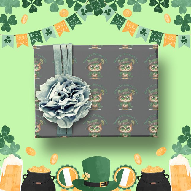 Personligen Uggla i S:t Patrick-Grönten Presentpapper (St. Patrick's Day Green Owl personalized Wrapping Paper)