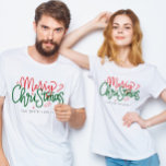 Personligens julfamilj Namn T Shirt<br><div class="desc">helgdag med den här julfamiljens T-shirt-design. Perfekt till ge som julklapp till hela familjen! Perfekt för familjesemester eller stora familjesammankomster!</div>