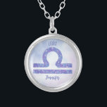 Personligens Lila för vackert Libra Astrology Silverpläterat Halsband<br><div class="desc">Den här söt lilan och lavender Libra necklace har ditt astrologiska tecken från Zodiac i en vacker gnistra som konstellationerna. Anpassa den här söta presenten med ditt namn i kursivt skript för någon med en sen födelsedag i september eller tidigt i oktober.</div>