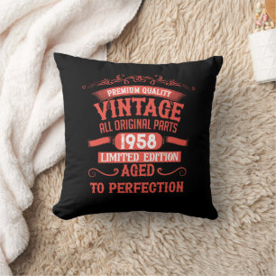 Personligens vintage födelsedagskalkyl röd kudde