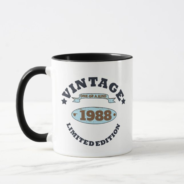 Personligens vintage födelsedagspresent mugg (Vänster)