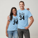Personliglagnamn numrerar sportar Jersey Tee<br><div class="desc">Denna för sportjerseyen för anpassadet vuxna t-skjorta har rum i mallen för din text. Byt ut ta provord med ditt eget. Det finns rum på både bekläda och baksida av skjortan för ditt namn eller text och numrerar. Du kan ta bort en sida, om du önskar den skrivev ut på...</div>