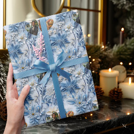 Personligt Blått Blommotiv med Bilder och Namn Presentpapper