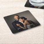 Personligt bröllp Bride and Groom's Photo Underlägg Papper Kvadrat<br><div class="desc">Fira bruden och brudgummen med underlägg personlig med ett foto av paret lycklig. I den här designen finns en textmall som kan anpassas till namn och bröllop i bruden och även en fotomall som kan användas för att överföra det foto du vill ha. Anpassa som du vill till kostym i...</div>