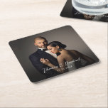 Personligt bröllp Bride and Groom's Photo Underlägg Papper Kvadrat<br><div class="desc">Fira bruden och brudgummen med underlägg personlig med ett foto av paret lycklig. I den här designen finns en textmall som kan anpassas till namn och bröllop i bruden och även en fotomall som kan användas för att överföra det foto du vill ha. Anpassa som du vill till kostym i...</div>