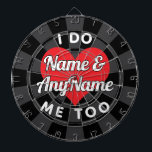 Personligt bröllp Text White Black Charcol Red Hea Darttavla<br><div class="desc">Anpassningsbar Text Jag gör mig till för Bröllop Vita textredigerbara Namn med rött hjärta på svart och kolliknande färgad. Anpassa för att en bröllop firande ska minnas och värna om som en kärleksfull minneskeepé!</div>