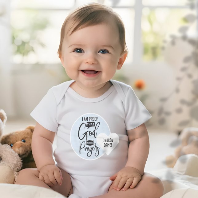 Personligt Citat Gud Svarar Böner  T Shirt (Personalized Quote God Answers Prayers Baby Bodysuit)