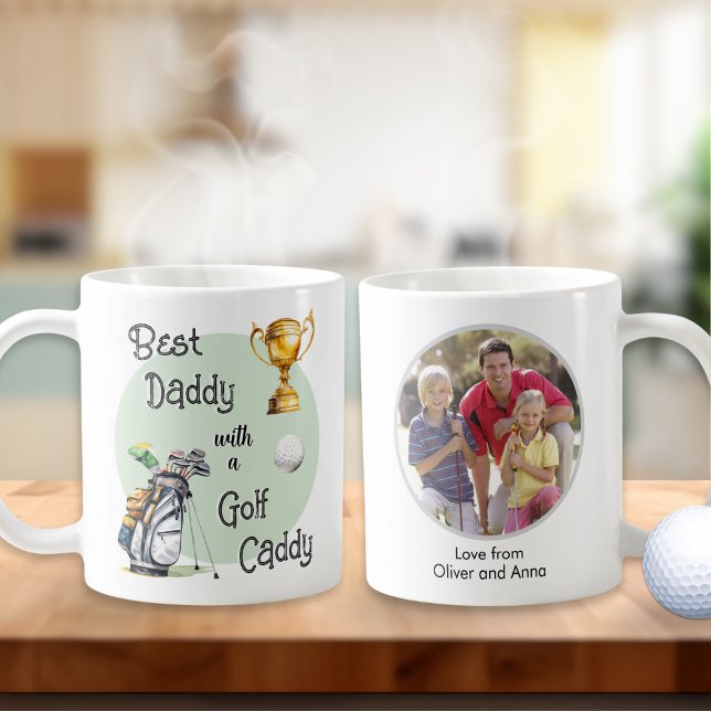 Personligt fadersdags golf-fader-bild kaffemugg (A mug for the 'Best Daddy with a Golf Caddy', with custom photo and name(s))