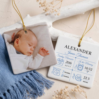 Personligt foto med statistik över babyfödelsedatu julgransprydnad keramik