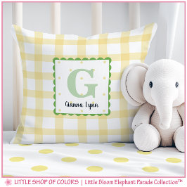 Personligt gult gingham-monogram-för barnkammare kudde