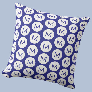 Personligt monogram initial bokstavsmönster i blåt kudde