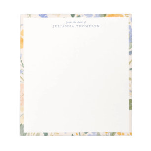 Personligt namn på skrivbordet med vårvattenfärg b anteckningsblock