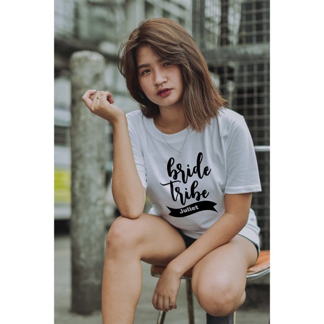 Personligt namnband Modern script brudstam T Shirt (Skapare uppladdad)