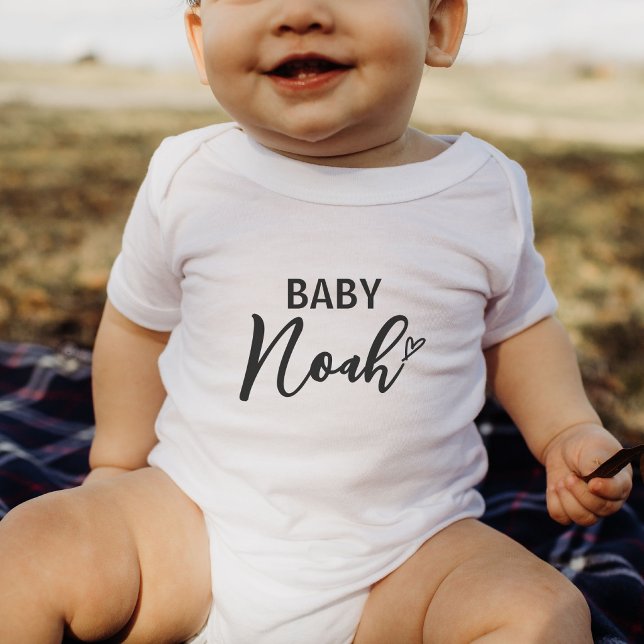 Personligt namnpresent till bebis t shirt (Skapare uppladdad)
