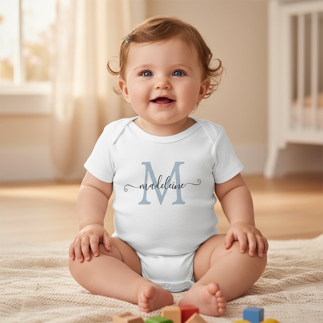 Personligt skriptnamn Monogram Babyblå T Shirt (Skapare uppladdad)