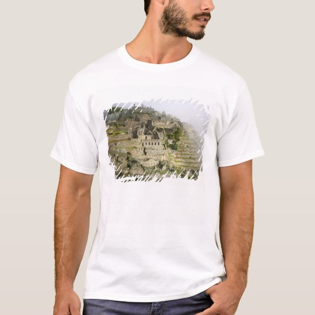 Peru, Machu Picchu. Den antika citadellen Machu Tee Shirt (Framsida)