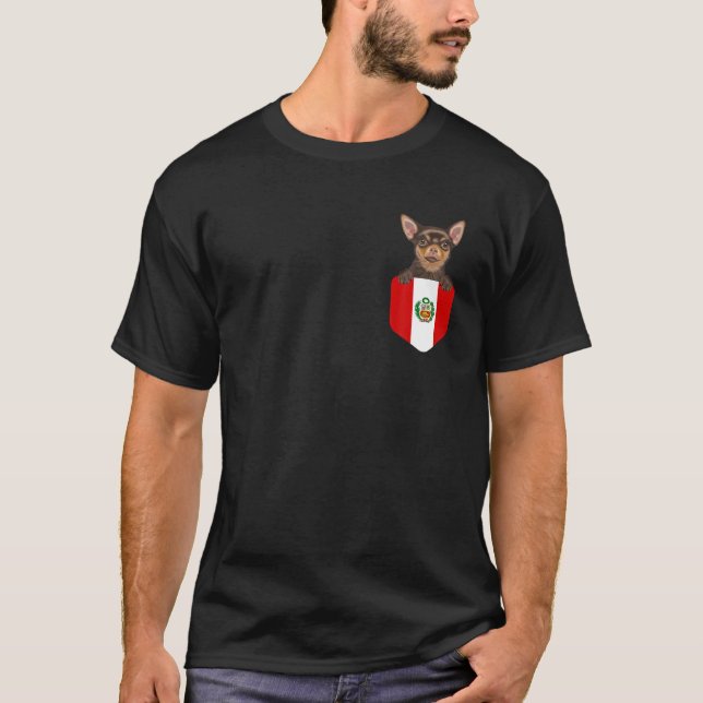 Perus Flagga Brown Chihuahua Hund in Pocket T Shirt (Framsida)