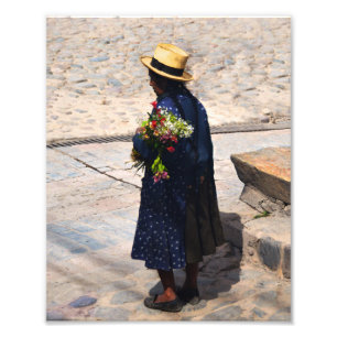 Peruvian Woman Holding Flowers Fototryck