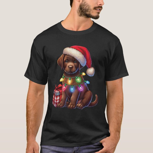 Pet Animal Chocolate Labrador Dog Santa hat Christ T Shirt (Framsida)
