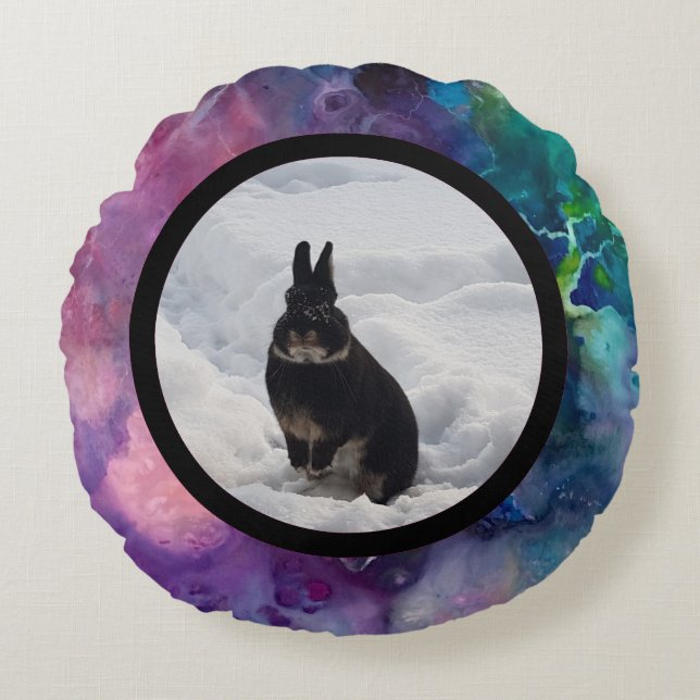 Pet bunny photo - acrylic paint rund kudde (Framsidan)