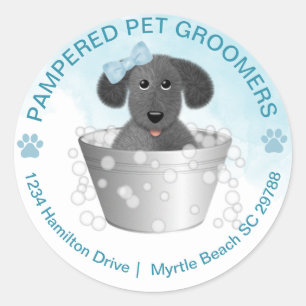 Pet Groomer Puppy i Tub-Returadressen Runt Klistermärke
