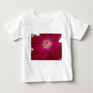 Petal Perfektion: Kontrollerad Ro Petal Mönster Ar T Shirt