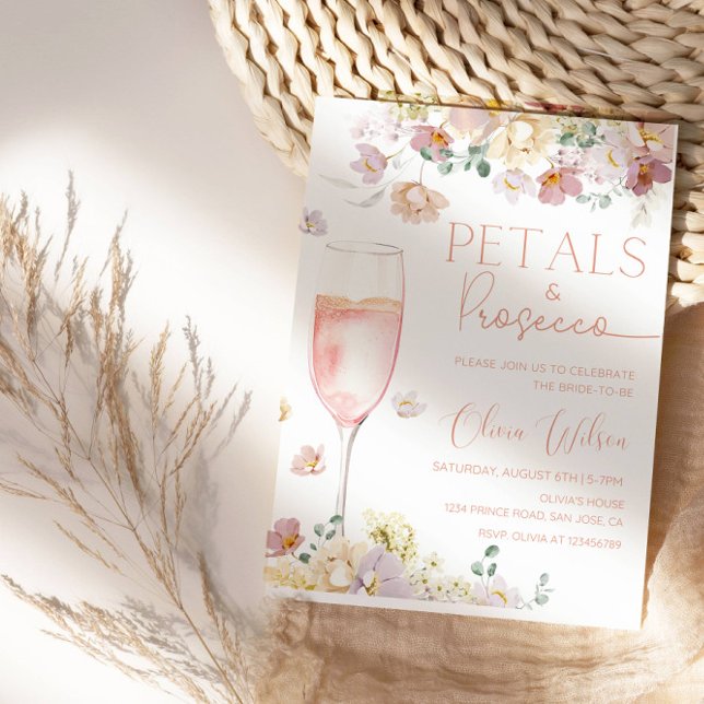 Petaler och Prosecco-Möhippa- Blommigt Champagn Inbjudningar (Skapare uppladdad)