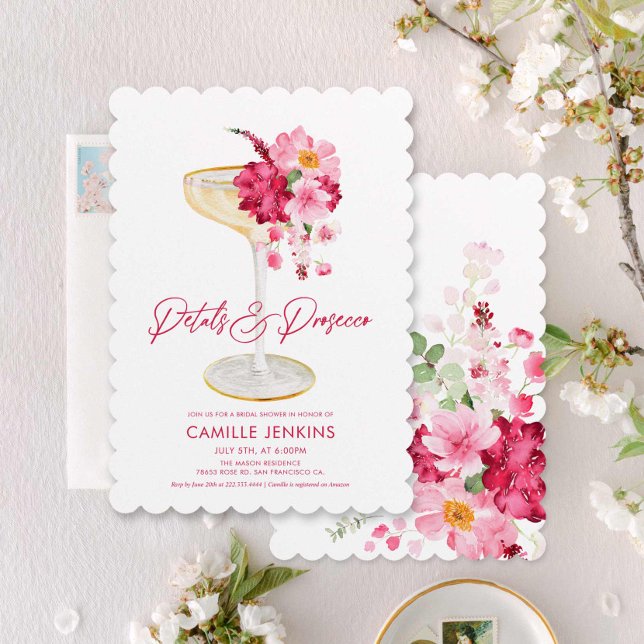 Petals och Prosecco Garden Möhippa Inbjudningar (Petals and Prosecco Pink and Burgundy Floral Bridal Shower Invitation)