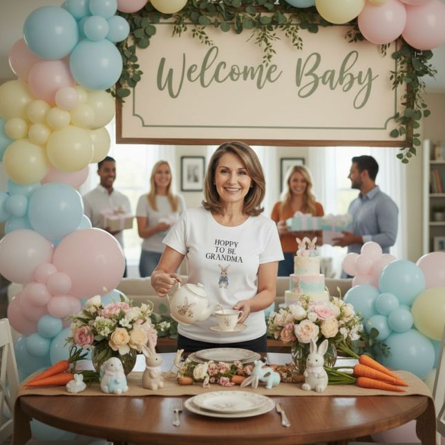 Peter Rabbit Baby Shower Hoppy to be Grandma T Shirt (Skapare uppladdad)