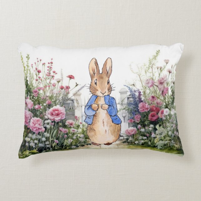 Peter Rabbit i hans trädgård nr 2 Prydnadskudde (Framsidan)