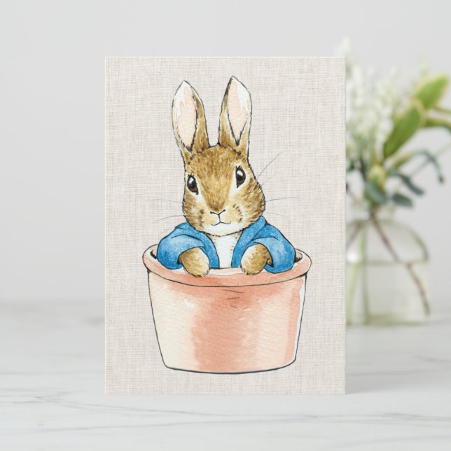 Peter Rabbit in plant pot beige linen struktur Inbjudningar (Stående Fram)