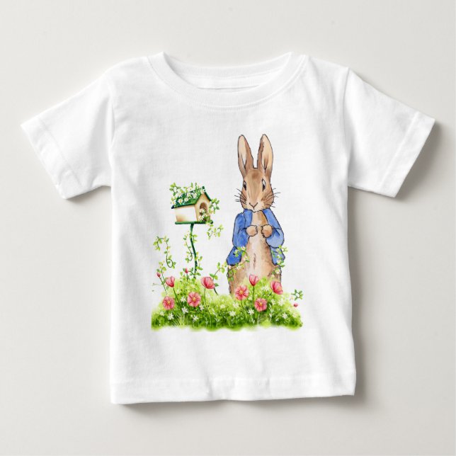 Peter the Rabbit in Hans Garden T Shirt (Framsida)