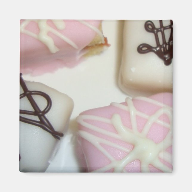 Petits Fours Magnet (Framsidan)