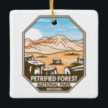 Petrified Forest National Park Minimal Retro Julgransprydnad Keramik<br><div class="desc">Petrified Forest vector-design. Parken ligger i nordöstra Arizona och har stora avlagringar av petrifierat trä.</div>