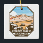 Petrified Forest National Park Minimal Retro Julgransprydnad Keramik<br><div class="desc">Petrified Forest vector-design. Parken ligger i nordöstra Arizona och har stora avlagringar av petrifierat trä.</div>