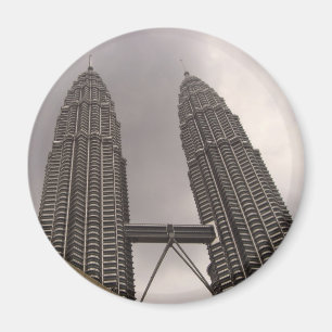 Petronas torn magnet