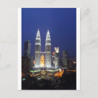 Petronas Torn tänd på natten Kuala Lumpur