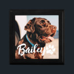 Pets enkla moderna Coola Typografi Namn och foto Minnesask<br><div class="desc">Denna enkla och moderna design består av modern,  enkel,  lekfull skripttypografi. Lägg till ett foto av anpassningsbarnas husdjur.</div>