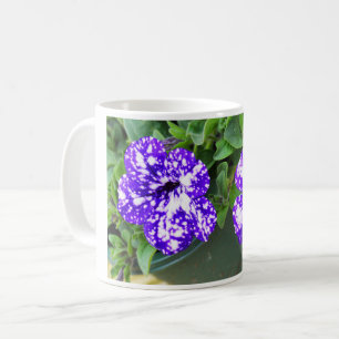 Petunia-blommor Kaffemugg