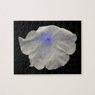 Petunia Blue Glow Puzzle Pussel
