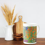 Petunias Asters Garden Gustav Klimt Benporslin Mugg<br><div class="desc">En china mugg med ben med den bra konstmålningen av den österrikiska konstnären Gustav Klimt (1862-1918),  Blomsterträdgård (1906) eller Bauerngarten. Ett färglöst trädgårdslandskap av petunier,  herrar och andra blommor från Art nouveau.</div>