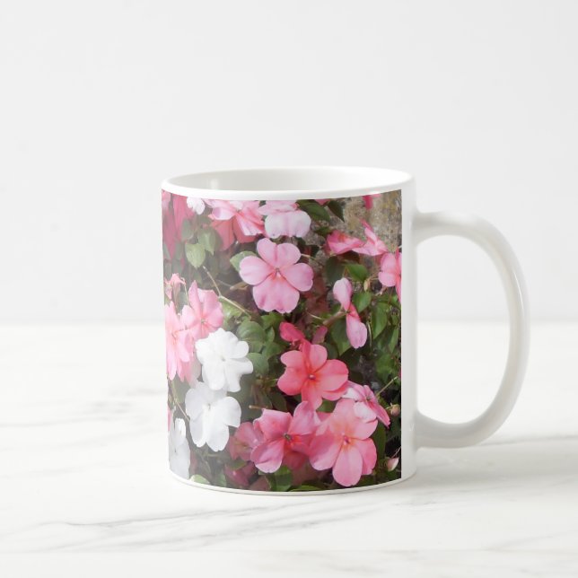 Petunias Rosa och White Flowers Kaffemugg (Höger)
