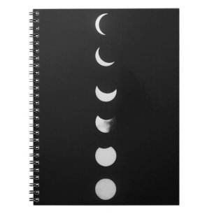 Phase and Eclipse in Black and White Photo Anteckningsbok