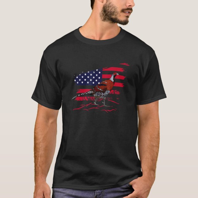 Pheasant Hunter for Pheasant with american flagga T Shirt (Framsida)
