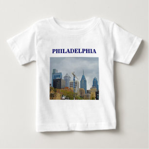 Philadelphia Skyline från floden Walk Tee
