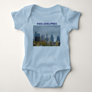 Philadelphia Skyline från floden Walk Tee