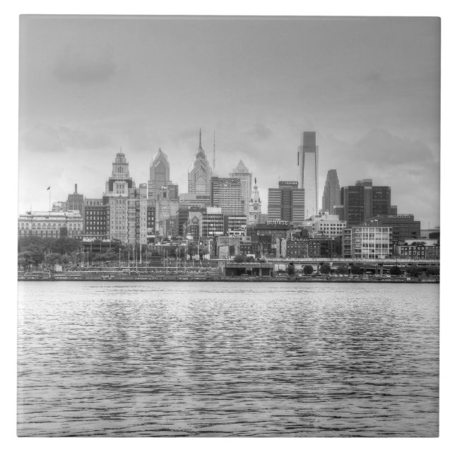 Philadelphia skyline i svartvitt kakelplatta (Framsidan)