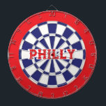 PHILLY Philadelphia White, Navy Blue and Red Darttavla<br><div class="desc">FILLY Philadelphia White, Navy Blue and Red Färgad Dart Board Game Inklusive 6 Brass Darts. Du kan redigera text genom att välja alternativet för anpassning 🎯 Berätta om du har ytterligare frågor och eftersom Zazzles kundsupport hanterar den kundupplevelse som du kan få till kundsupport för Zazzle via chatta, mobil eller...</div>