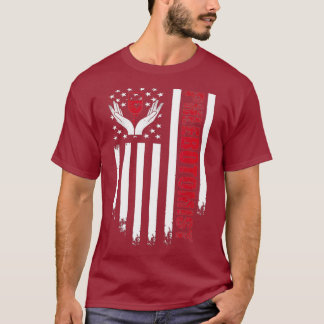 Phlebotomist Flagga Hjärtssymboler Phlebotomy Gift T Shirt